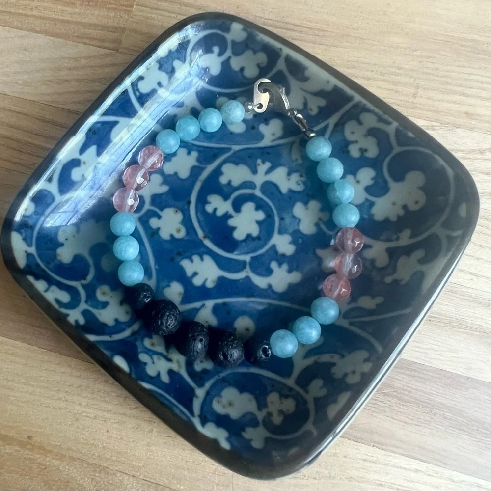 Blue and pink beaded bracelet essential oil diffuser